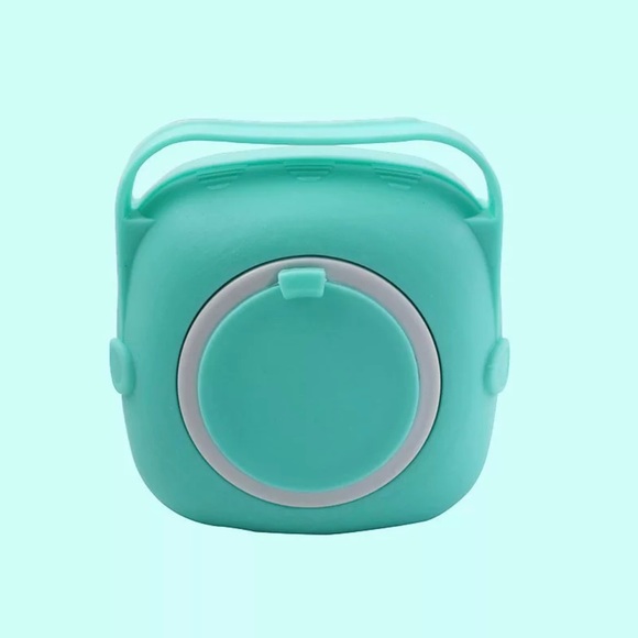 Pet Bath Brushes Massage Shampoo
Dispenser Available in Pink, Yellow and Green - Picture 4 of 15